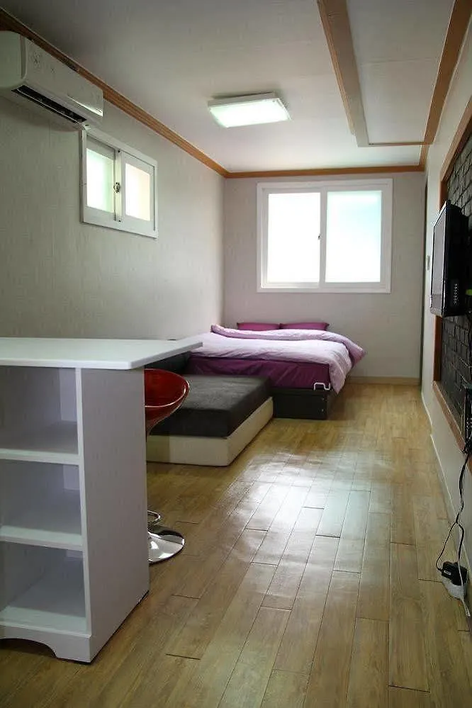 ** Отель Again Seoul Guesthouse Южная Корея